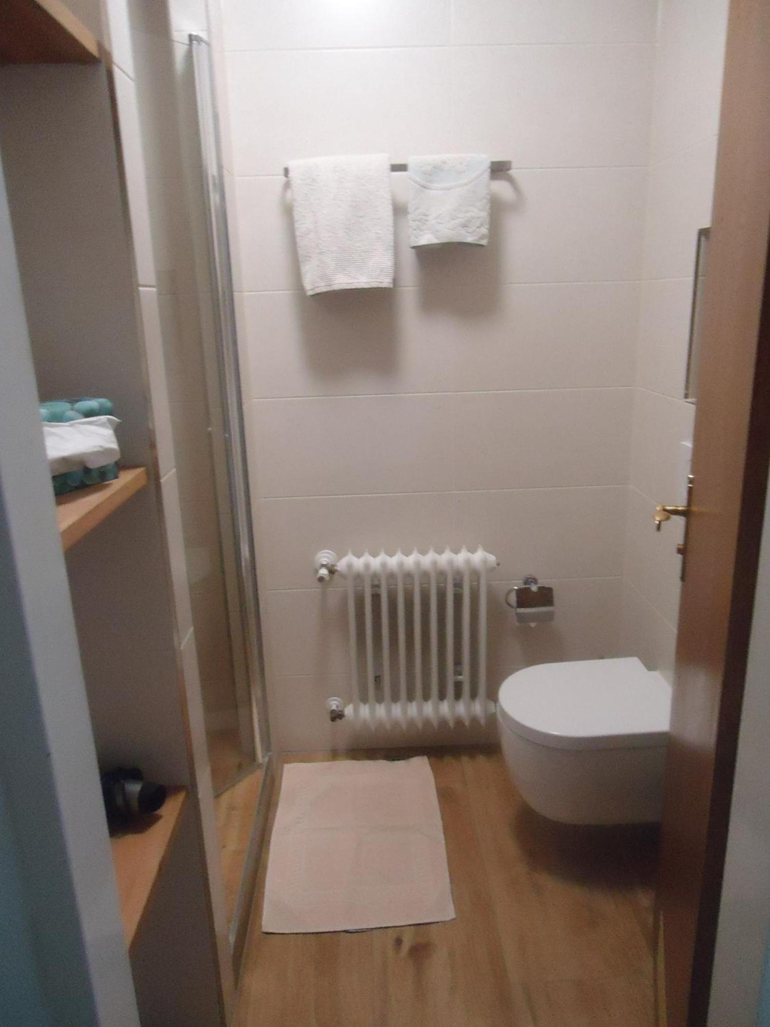 Hotel Boarding House Hohenwart Fuchstal Quarto foto
